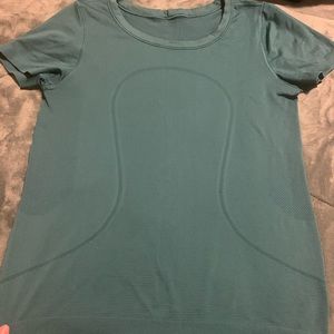 Lululemon swiftly relaxed short sleeve